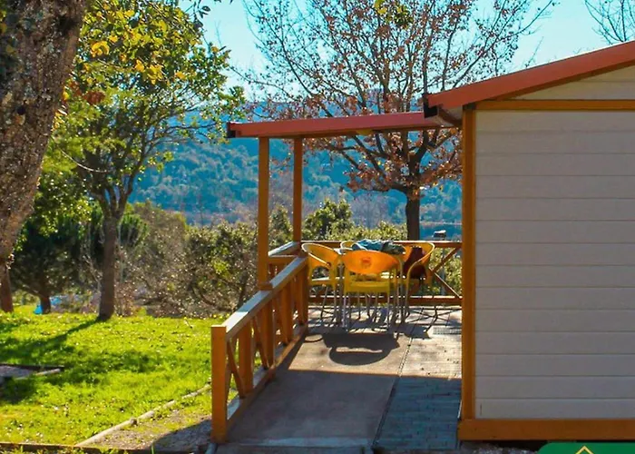 Avec Terrasse - 2 - Api-1-52-1803 Kamp alanı
